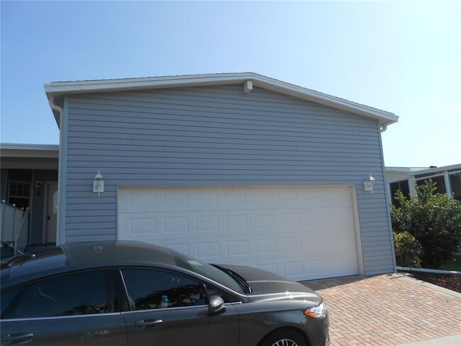 Building Photo - 2 Emden Cir