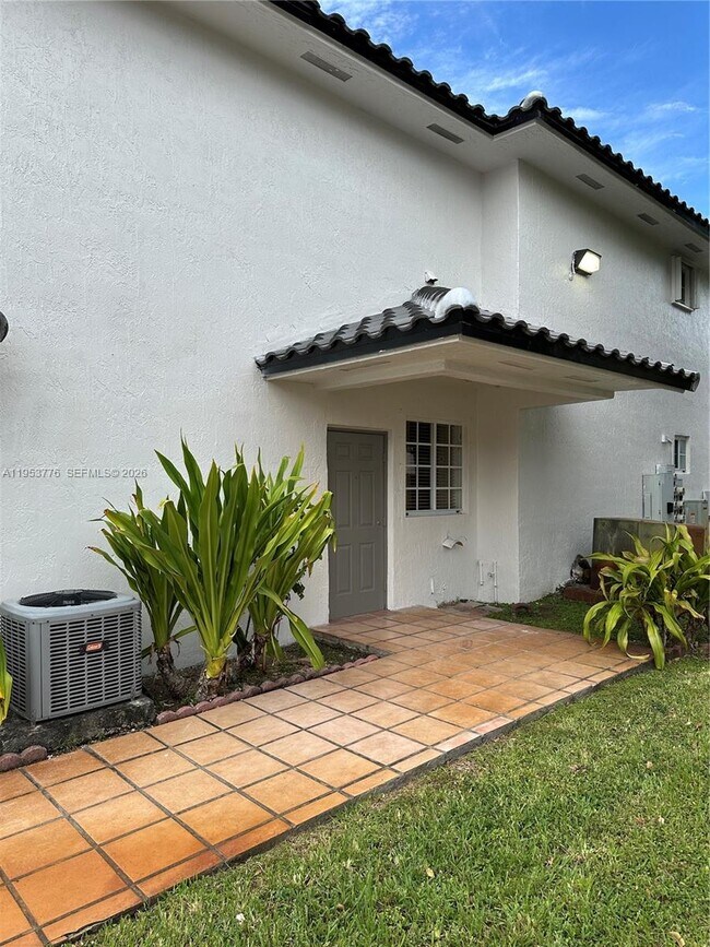 Building Photo - 7549 NW 175th St