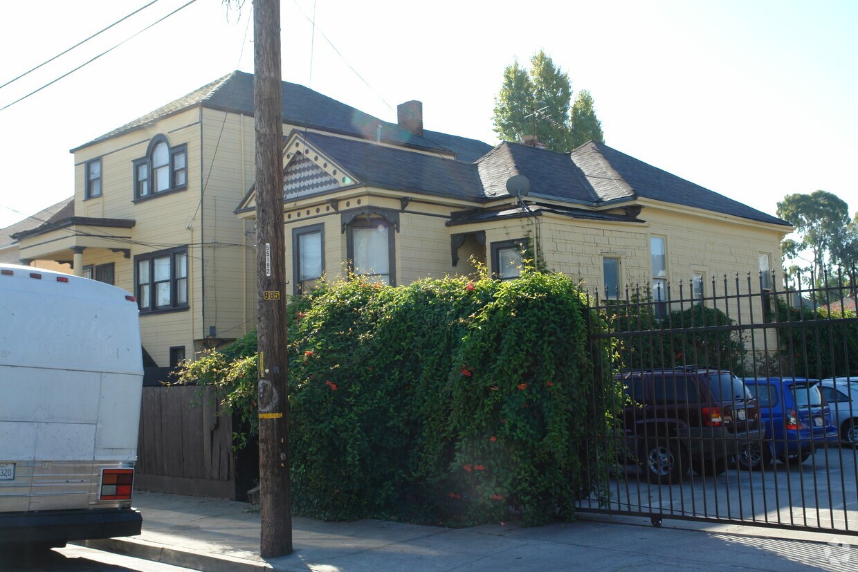Foto del edificio - 699 30th St