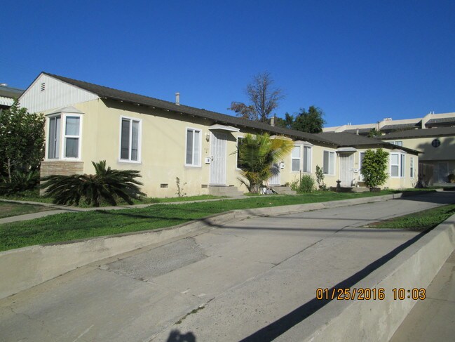 Building Photo - 1735 E Hill St