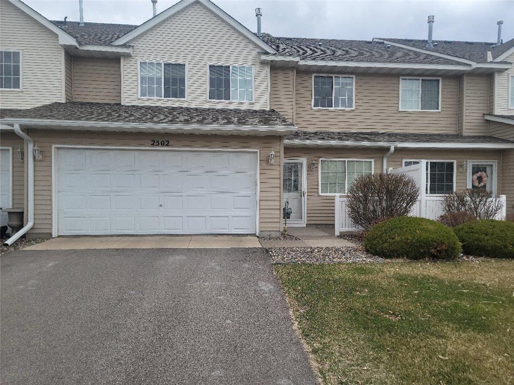 Primary Photo - 2502 Yellowstone Dr
