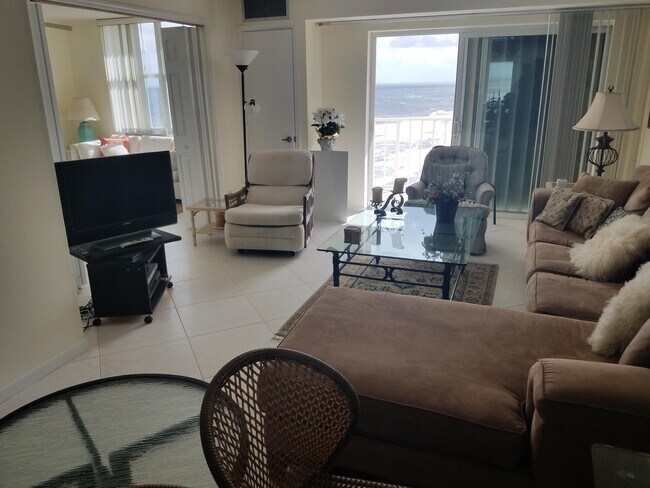 Foto del edificio - 4511 S Ocean Blvd