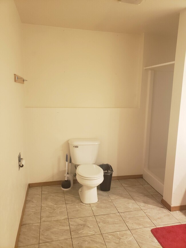 Building Photo - 1022 Coggins Ct