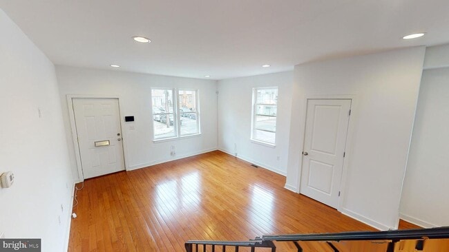 Building Photo - 2549 Ellsworth St