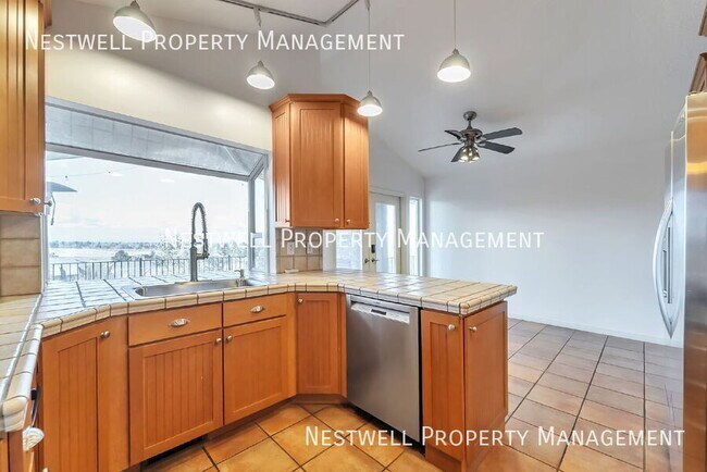 Building Photo - 8784 S Hidden Oak Dr