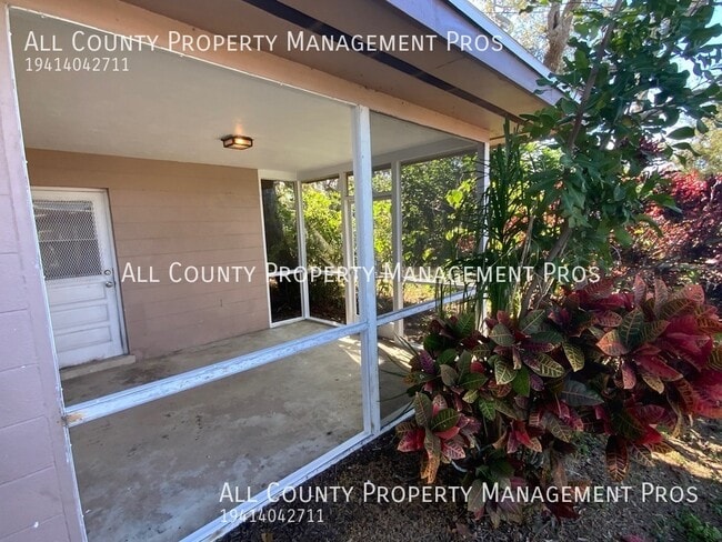 Foto del edificio - 5820 Murdock Ave