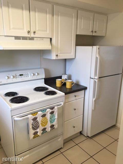 Foto del edificio - 3218 Holiday Dr