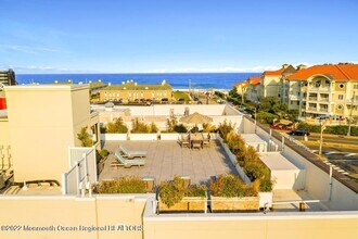 Building Photo - 57-61 Brighton Avenue Unit 301