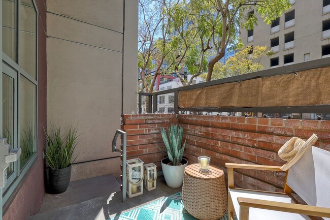 Building Photo - 1150 J St