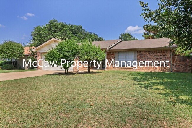 Foto del edificio - 6933 Misty Meadow Dr S
