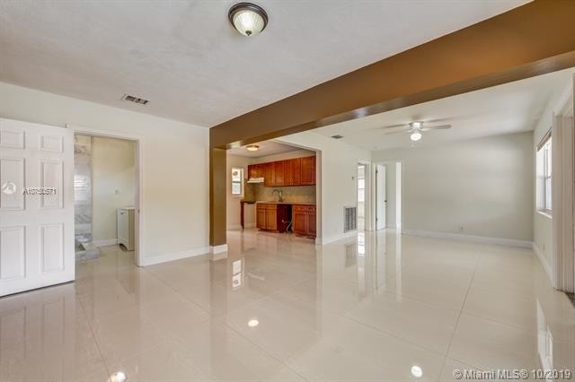 Building Photo - 91 NE 45th Ct   Oakland Park FL 33334