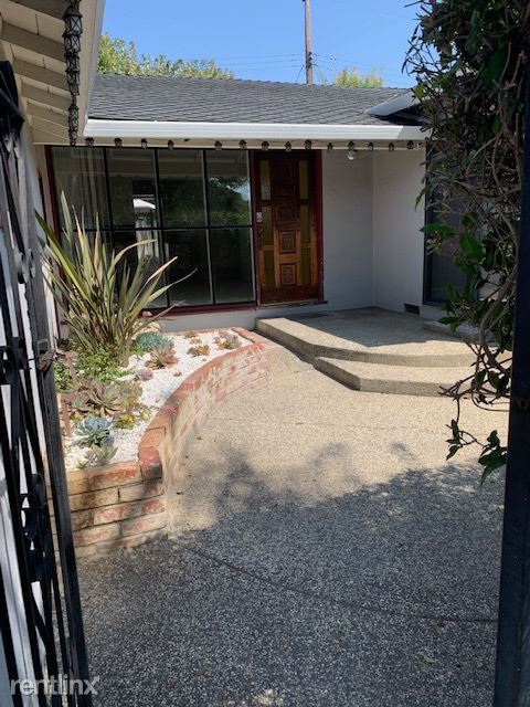 Foto del edificio - 3 br, 2 bath House - 2457 Hart Ave