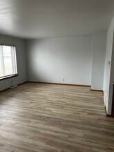 Building Photo - 5700 W Wahner Ave