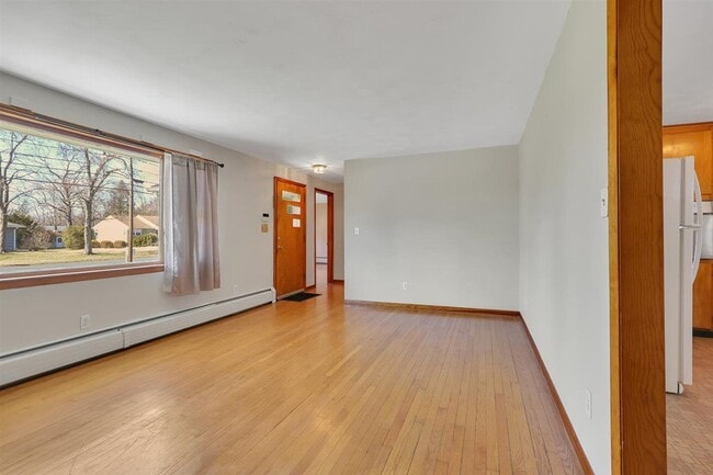 Building Photo - 57 Alanby Dr