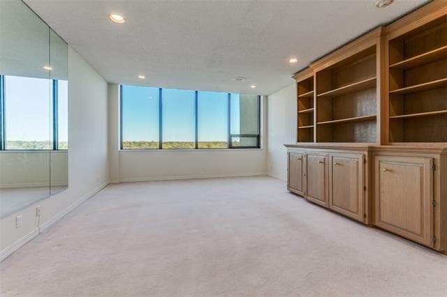 Foto del edificio - 6335 W Northwest Hwy