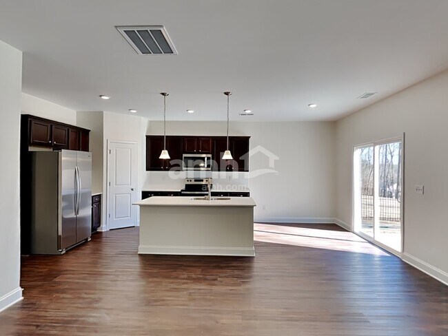 Building Photo - 624 Rivermist Dr