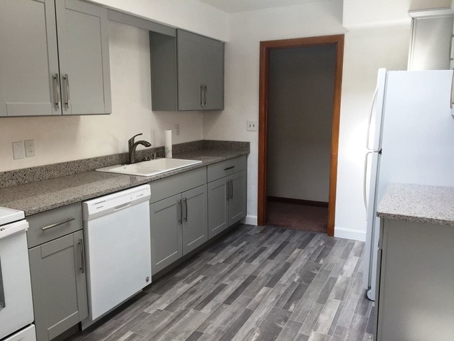 Building Photo - 1 br, 2 bath House - 7224 NE Tillamook St