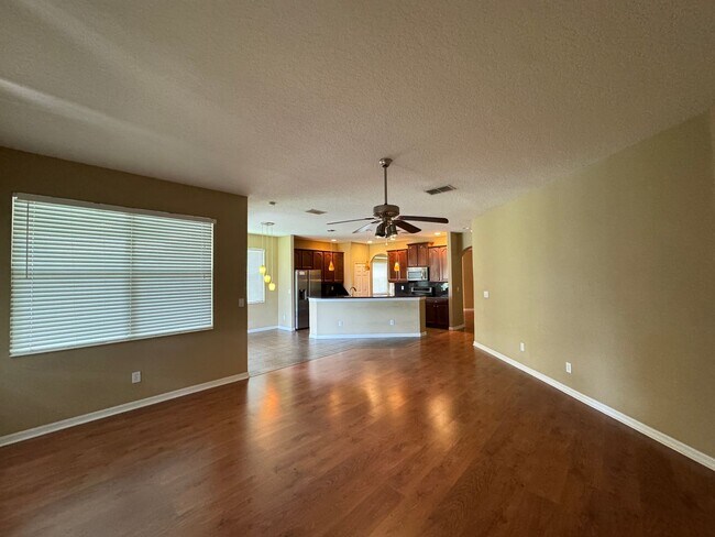 Foto del edificio - 4813 River Gem Ave