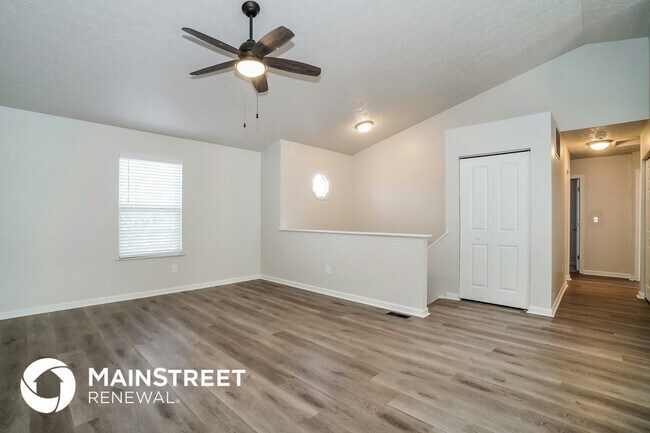 Foto del edificio - 6875 Winchester Lakes Blvd