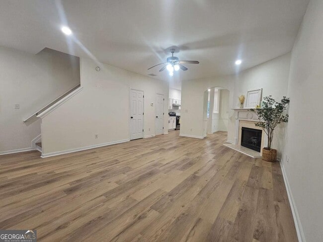Building Photo - 619 Kenridge Way