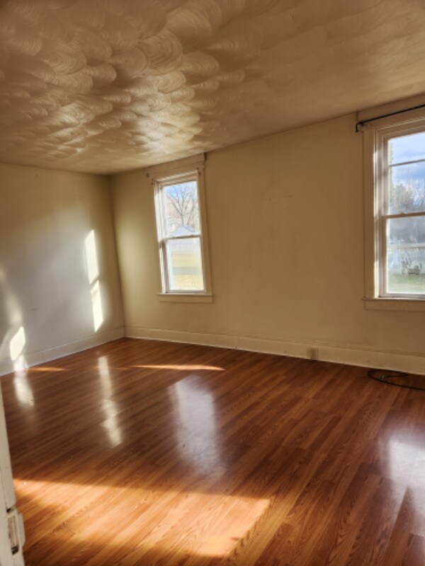 Foto del edificio - 265 W Beaver St