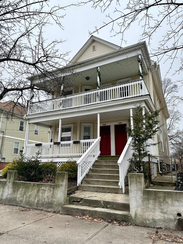 Foto principal - 1003 Narragansett Blvd