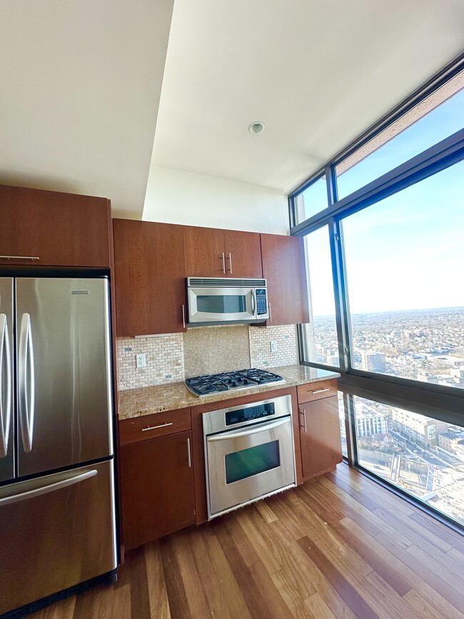 Foto del edificio - 175 Huguenot St