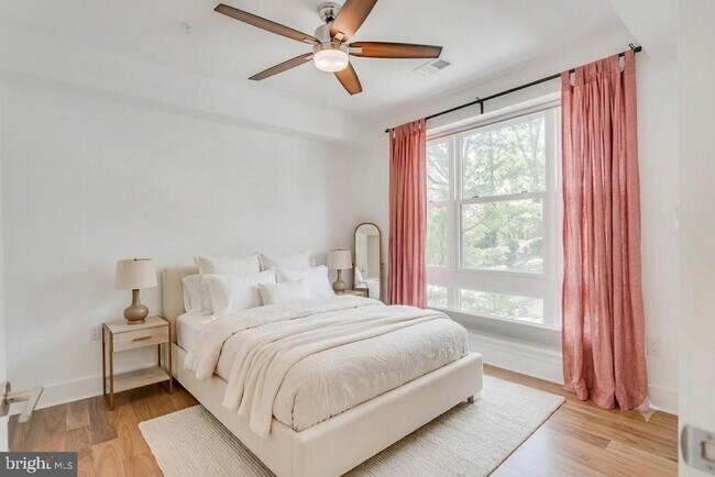 Foto del edificio - 2331 15th St NW