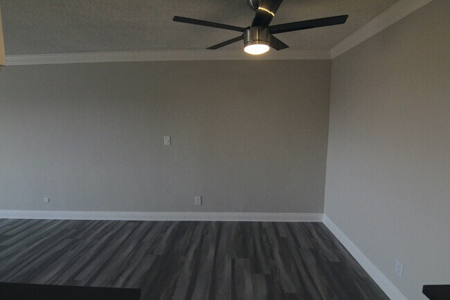 Foto del edificio - 10834 Rose Ave