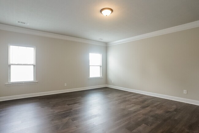 Foto del edificio - Beautiful 5 Bedroom
