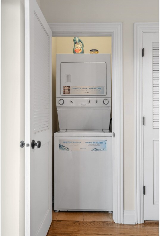 Foto del edificio - 2117 W Irving Park Rd