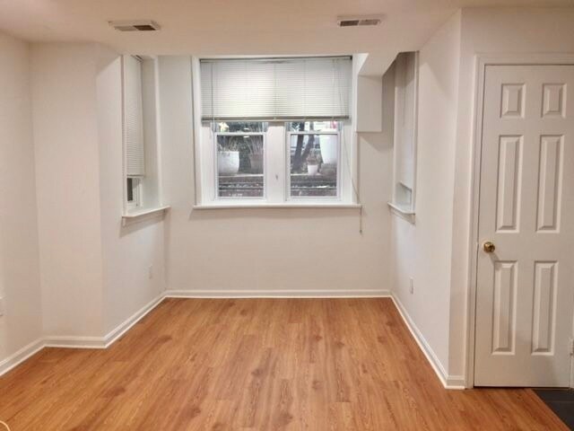 Building Photo - 1242 Maryland Ave NE