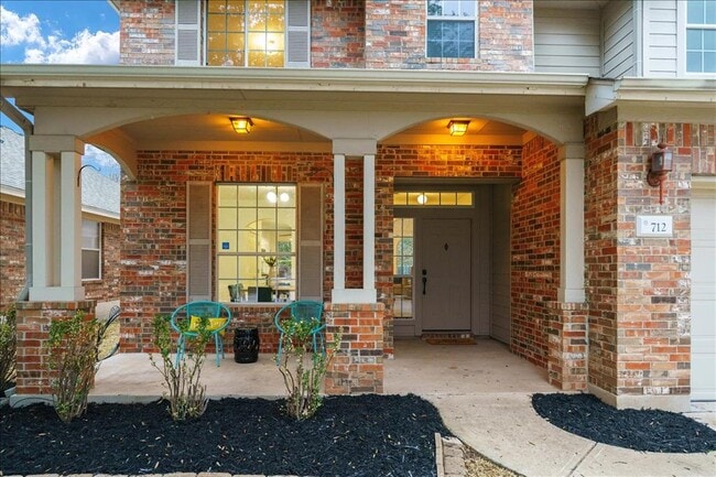 Building Photo - 712 Arrowood Pl