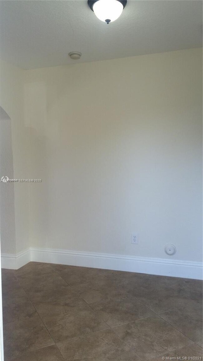 Foto del edificio - 17050 NW 81st Ave