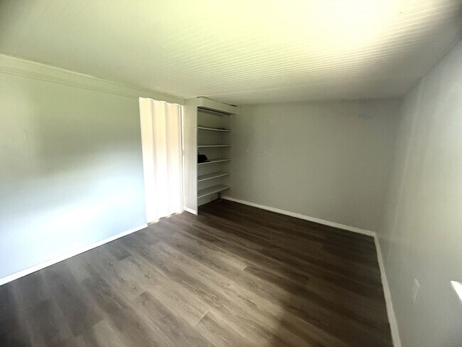 Foto del edificio - 8239 Suncoast Dr
