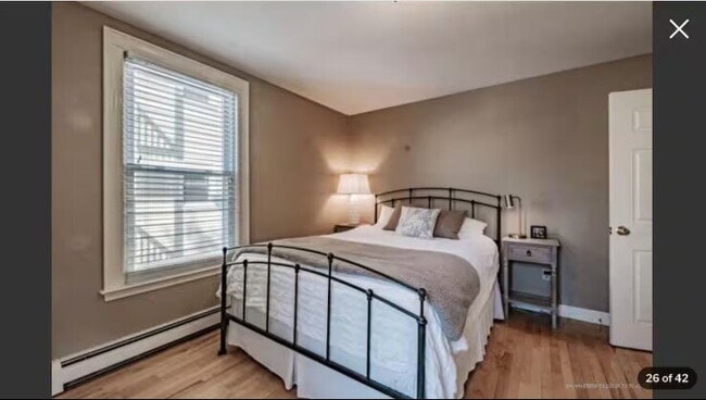 Building Photo - Don't miss out! Modern 2 bed condo in the ...