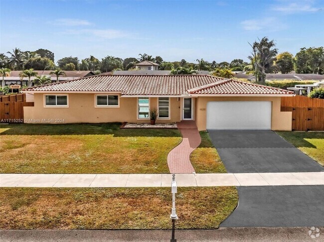 Building Photo - 14230 SW 74th Terrace