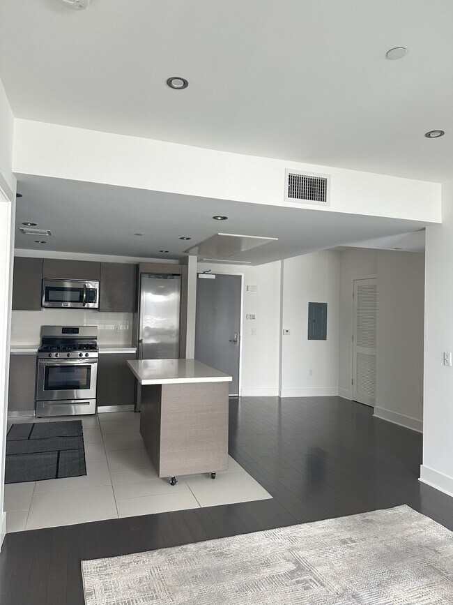Building Photo - 1730 Sawtelle Blvd