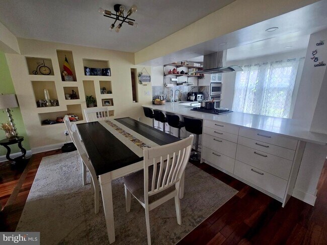 Foto del edificio - 4453 Edan Mae Ct