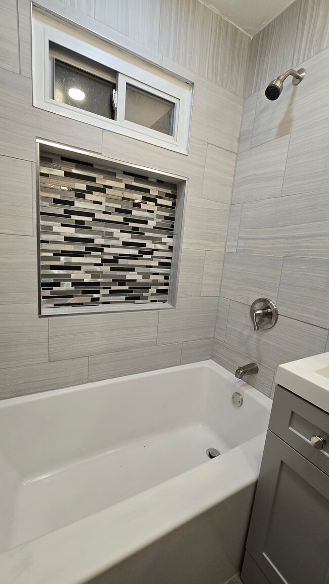 Foto del edificio - 3509 Clairmont St