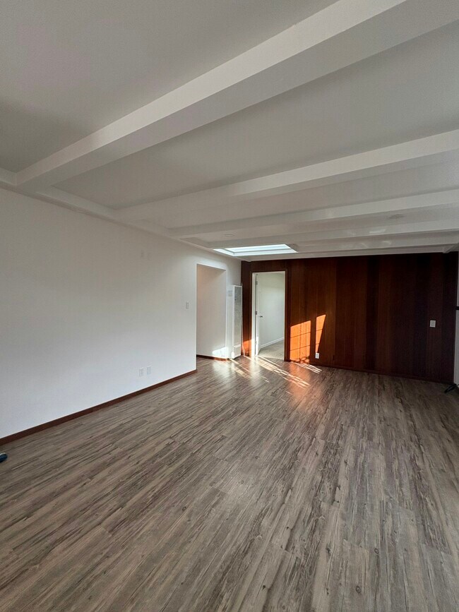 Foto del edificio - 1466 Janes Rd