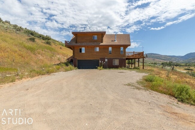 Building Photo - Peaceful Causey Cabin
