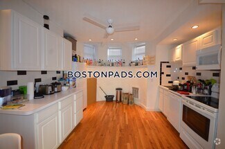 Building Photo - 57 Westland Ave