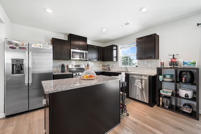 Building Photo - 26 L Wendowski St