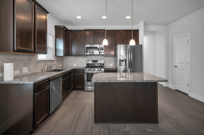 Building Photo - 5710 Calaveras Way