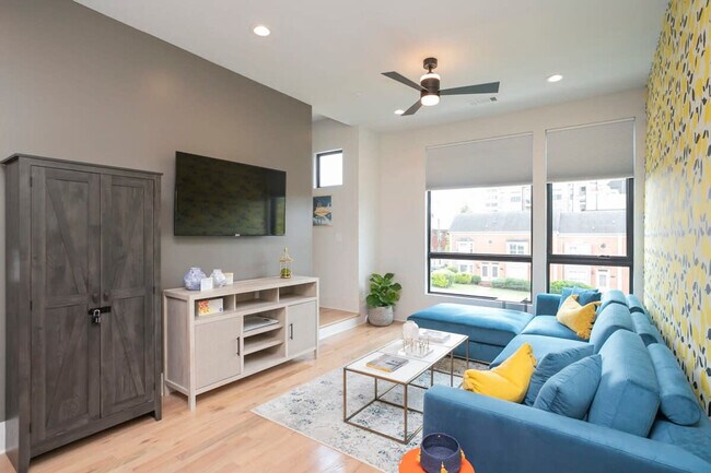 Foto del edificio - 1700 19th Ave S