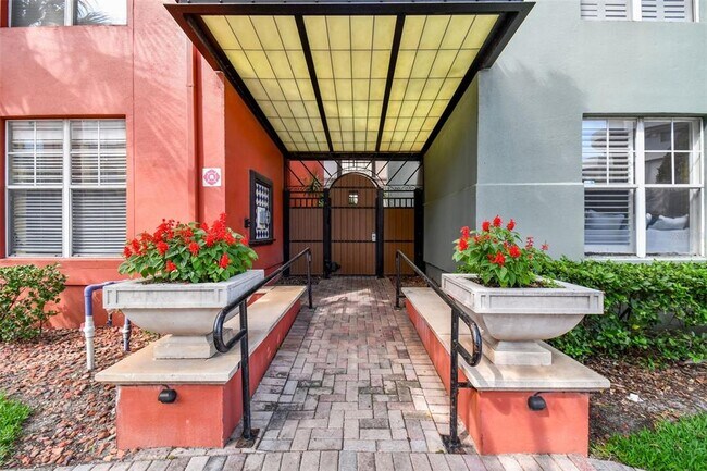 Foto del edificio - 2331 W Horatio St