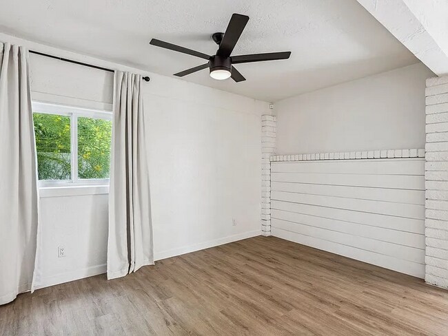 Foto del edificio - 1609 E Montecito Ave