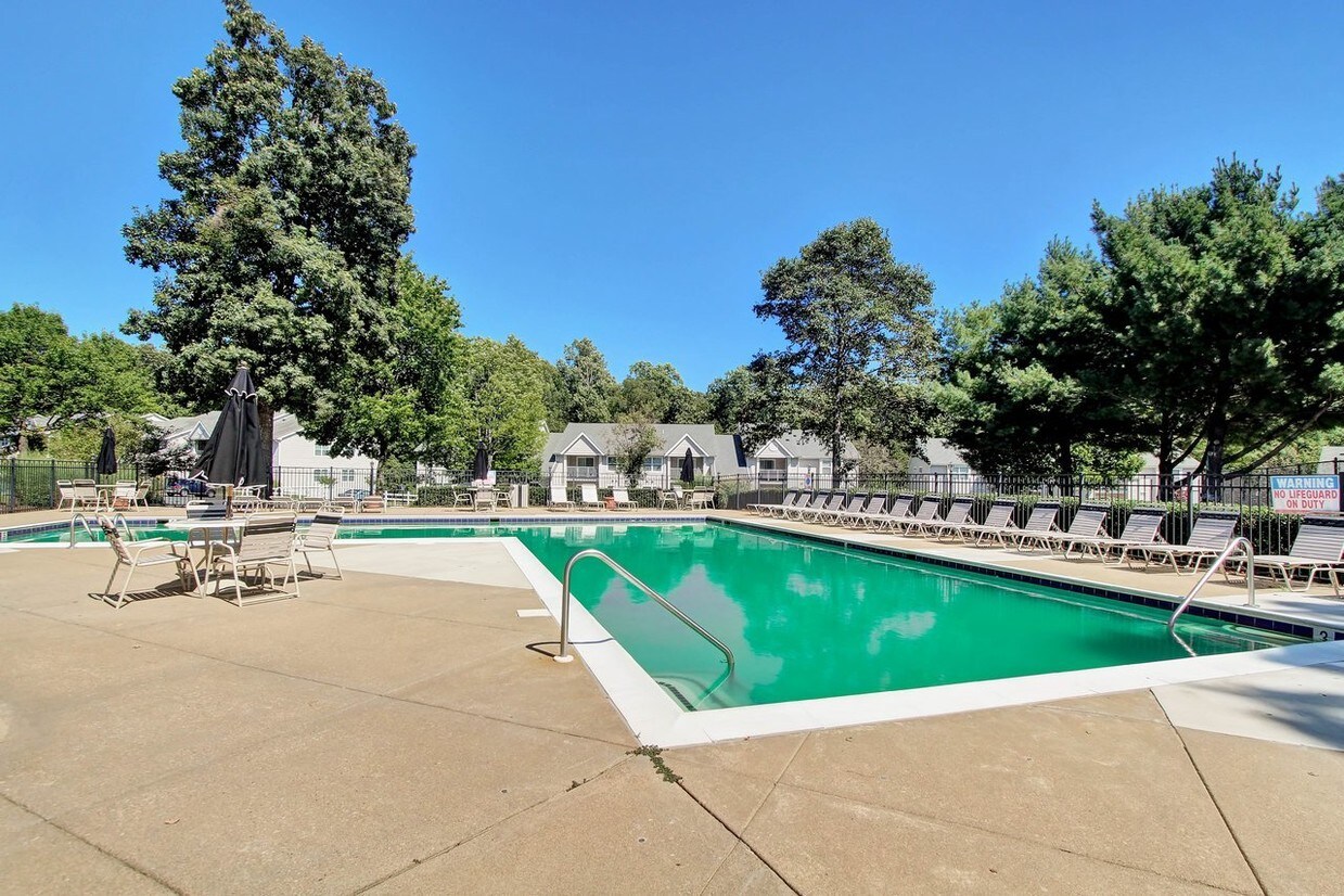 Breezewood Apartments in Fredericksburg, VA