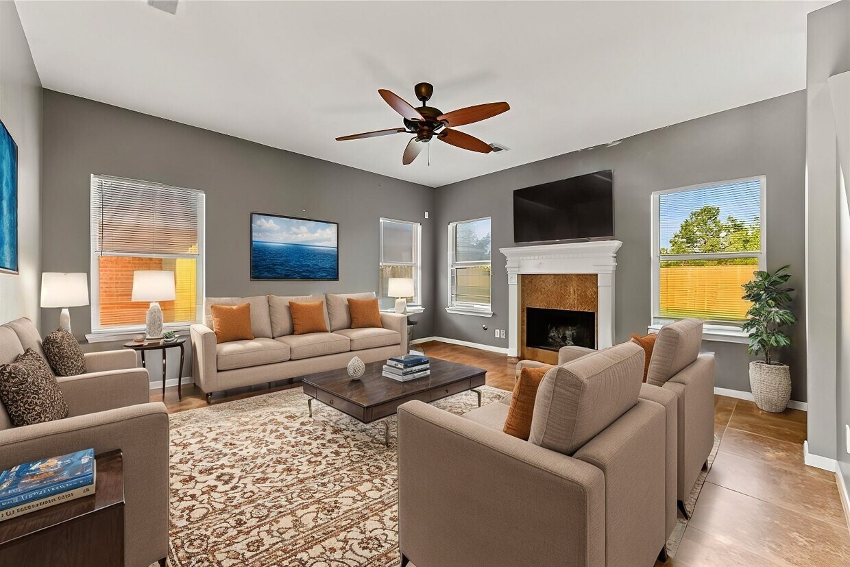 Foto principal - 5407 W Harrow Dr